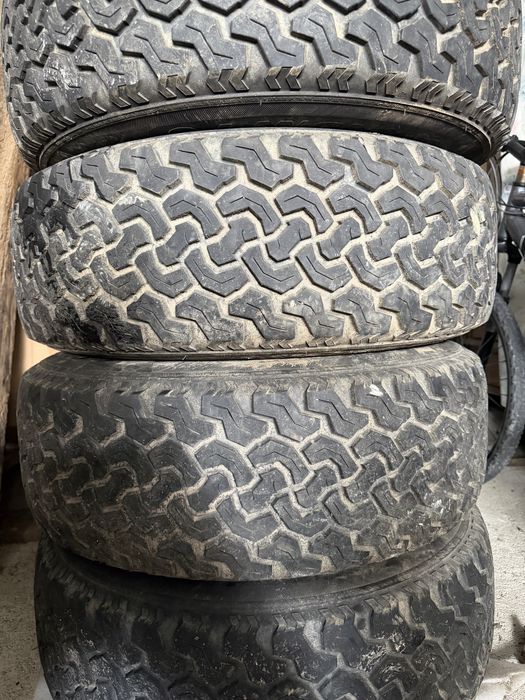 Jantes Nissan e pneus 265/70 R16
