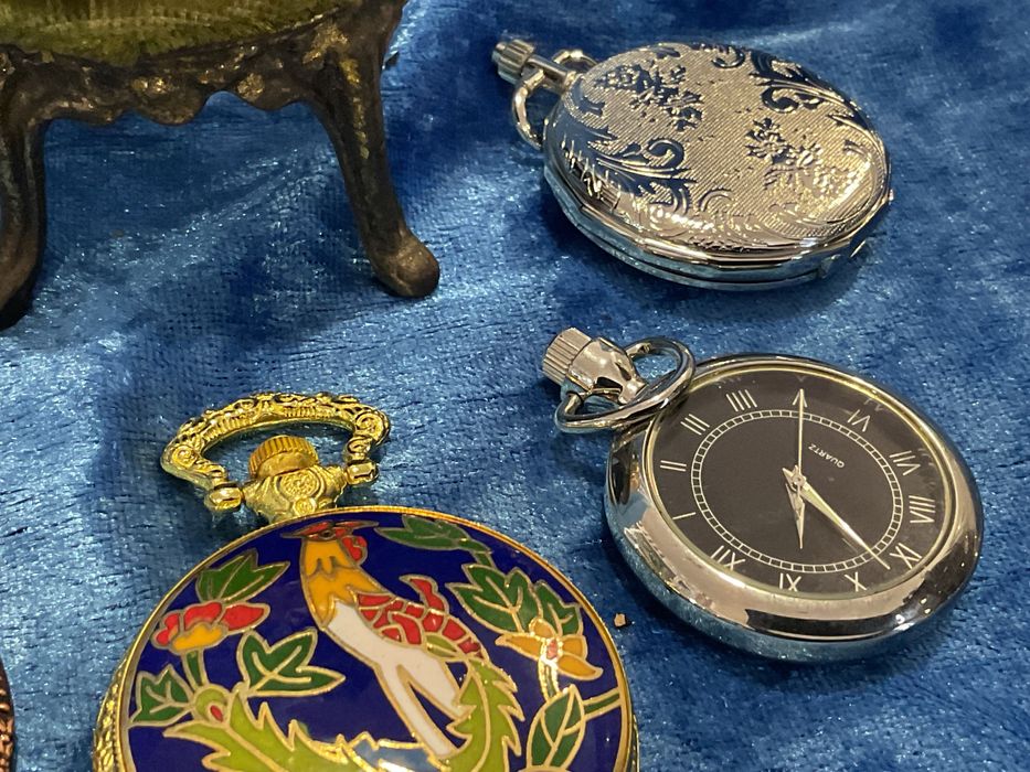 RELOGIOS de bolso quartz a trabalhar ,coleção anúncios abaixo