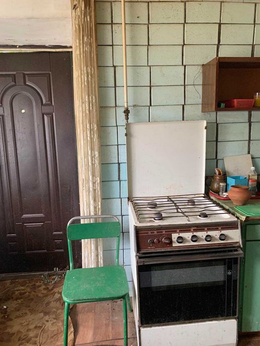 Продам Будинок біля річки в затишному районі   ( район Бровар)