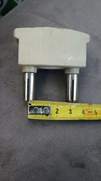 Fusíveis e porta-fusíveis (antigos) testados a funcionar