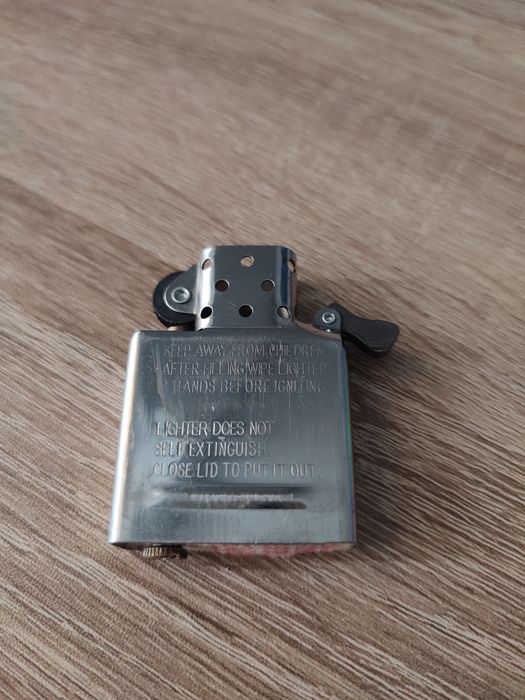 Zapalniczka Zippo 29989 Tone on Tone Black Matte