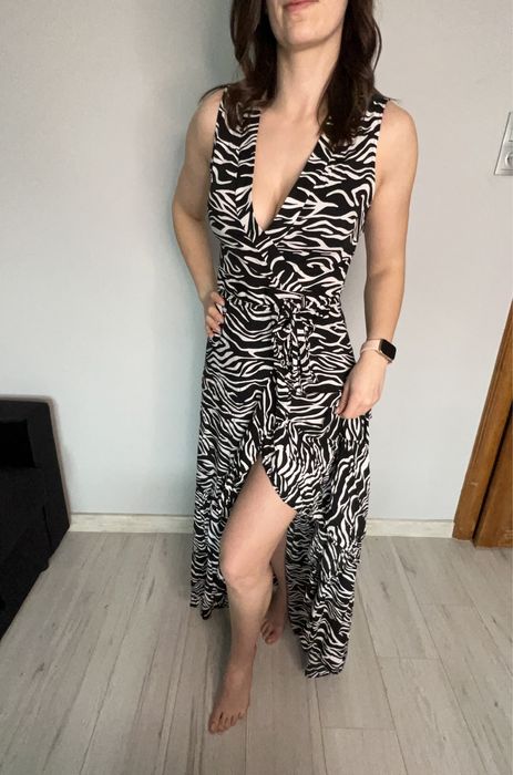 Sukienka maxi w zebrę