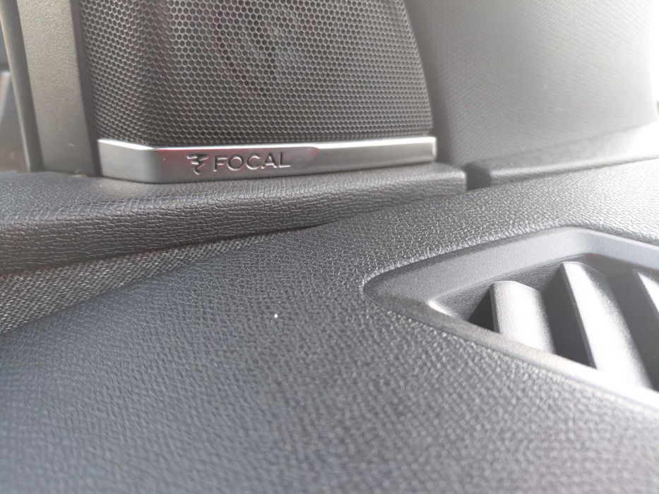 Продам автомобіль Peugeot 3008