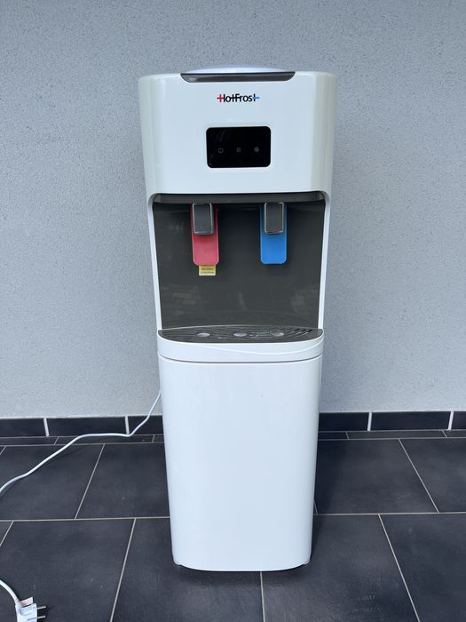 Кулер для води HotFrost V115C