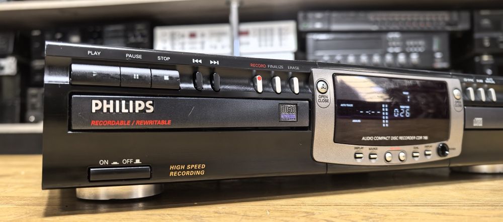 CD-програвач Philips CDR-765