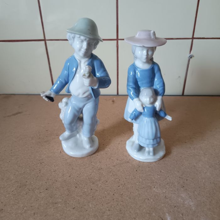 Niemieckie figurki.Porcelana.