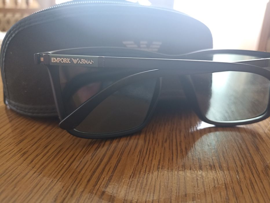 Сонцезахисні окуляри Armani