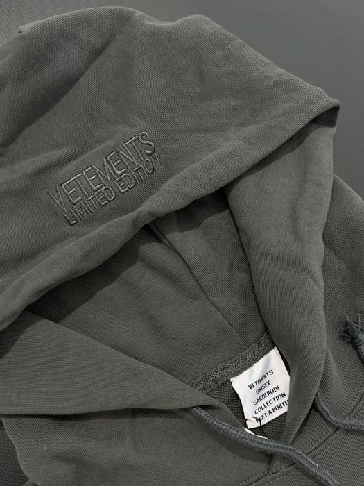 худи Vetements washed hoodie Genetically mordified