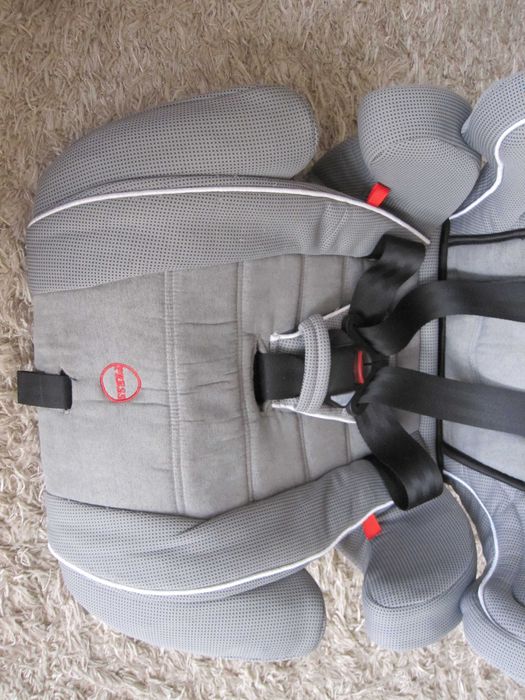 Fotelik samochodowy Kinder Kraft