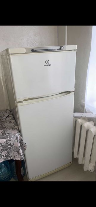 Продам холодильник