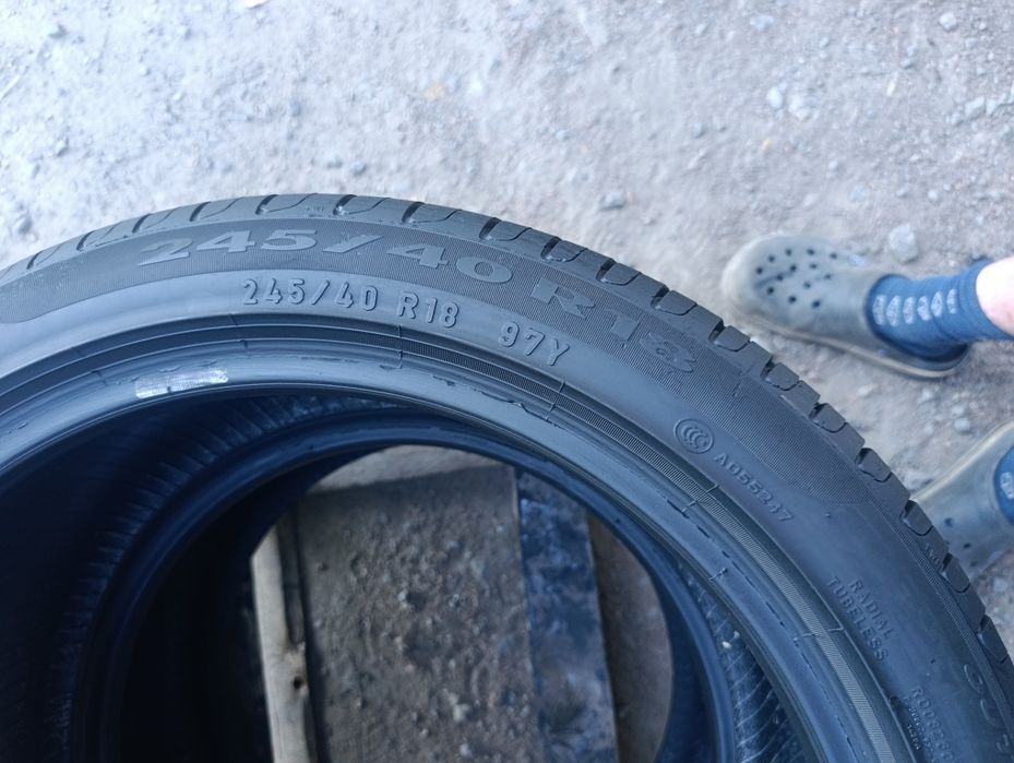 245/40/18 Pirelli cinturato p7 run flat