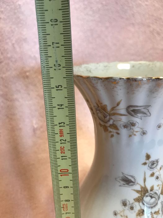 Piękny wazonik z Chodzieży