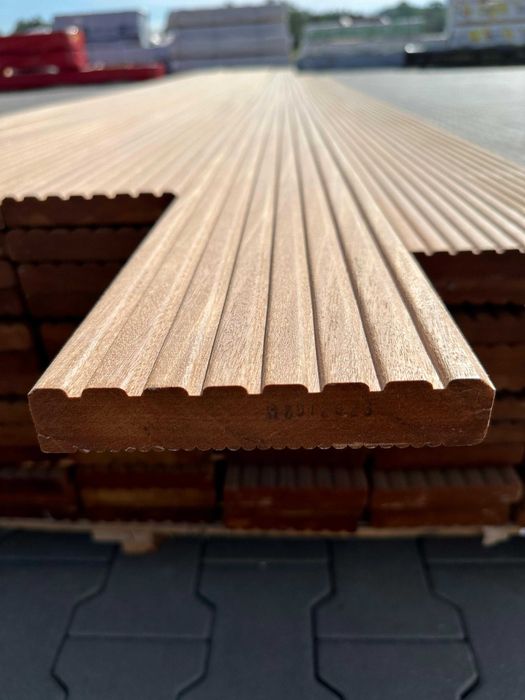 Deska Tarasowa egzotyczna bangkirai Bangkiray ryflowana 25x145mm