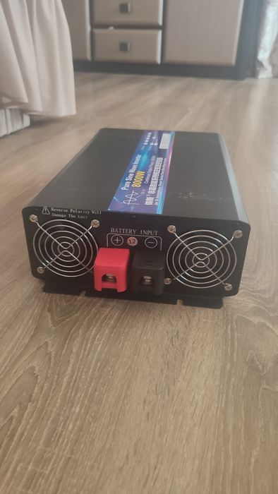 Інвертор 8000/4000 W