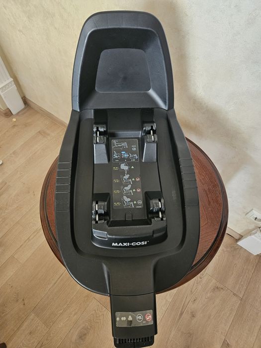 Автокрісло maxi-cosi pebble plus+ база isofix