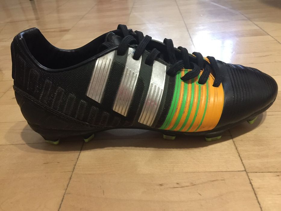 Футбольные бутсы Adidas