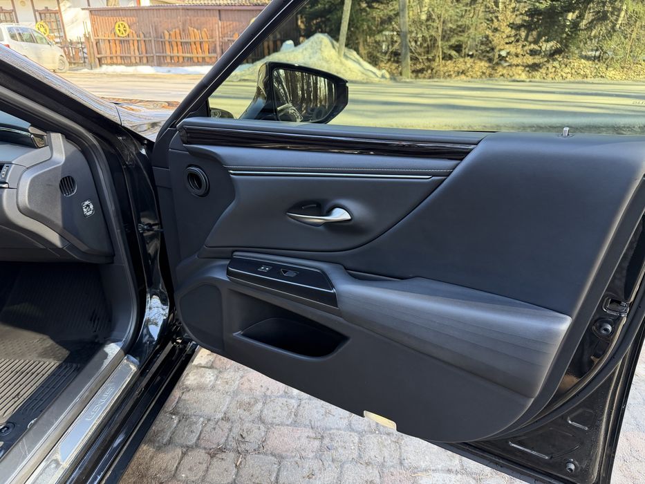 Lexus es 350, офіційна, сервісна історія, багато додаткових вкладень