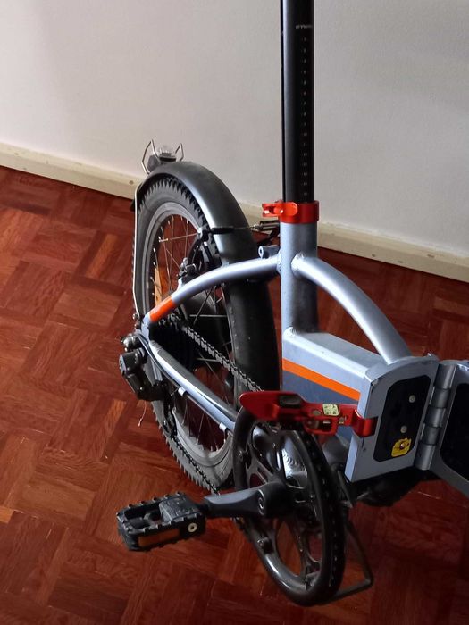 Bicicleta BTWIN dobrável eléctrica