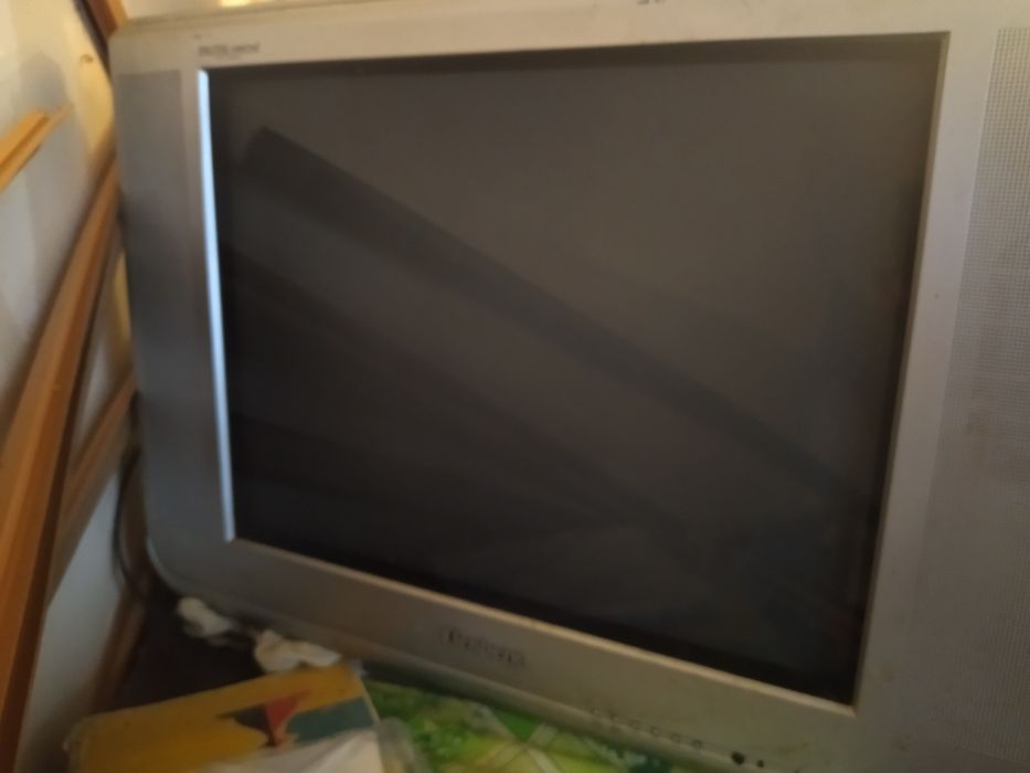 Телевизор Elenberg