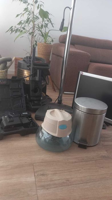 Old Computer Monitor64286333185154121