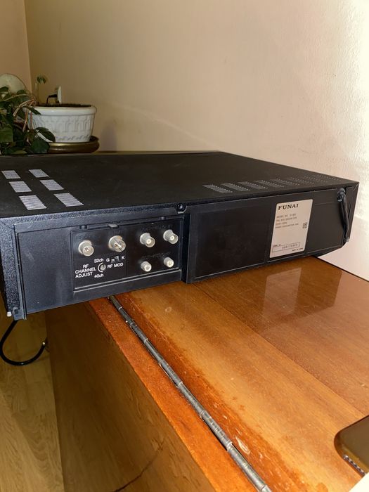 Відеомагнітофон VHS FUNAI