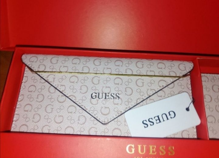 Sprzedam nowy portfel Guess