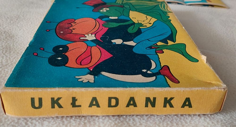 Stara układanka kartonikowa Pszczółka Maja PRL - pudełko