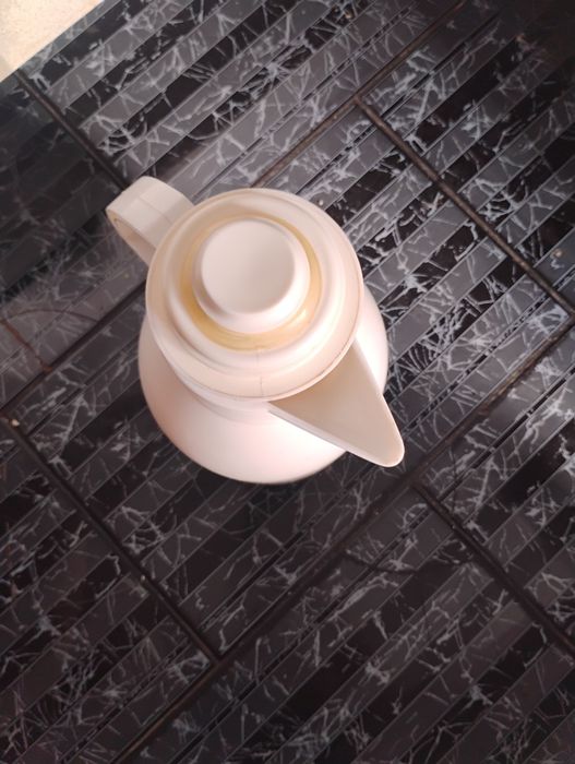 Sprzedam biały termos