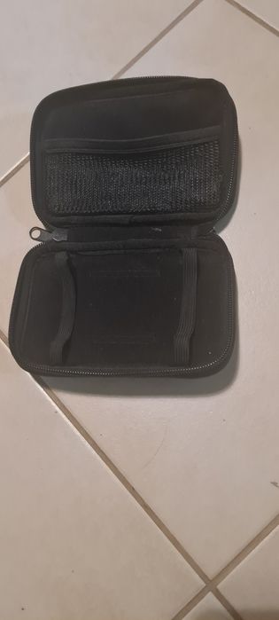 Etui ochronne twarde