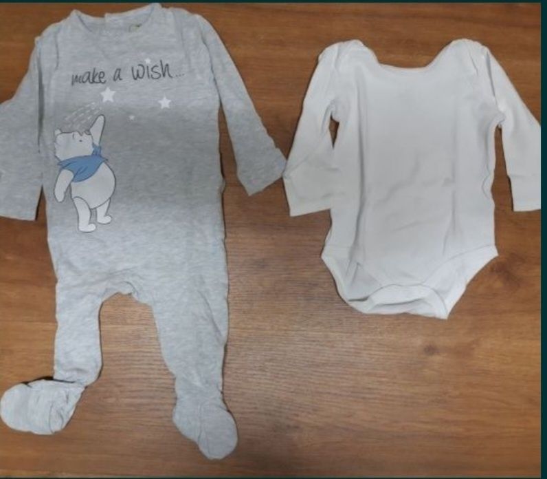 Pijamas e Bodys de bebé dos 3 aos 6 meses