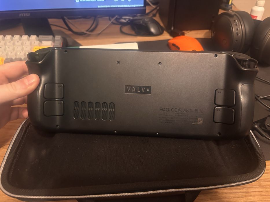 Steam Deck Oled 512gb plus dock ugreen