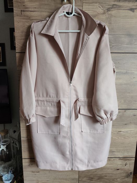 Missguided 36 oversize narzutka płaszczyk parka na wiosnę lato pudrowa