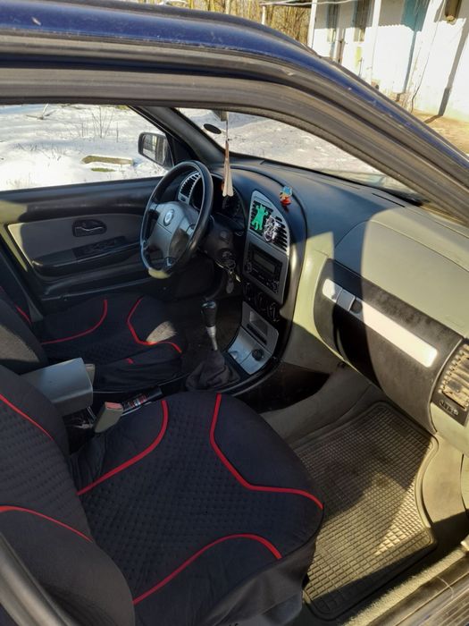 Продам машину срочно