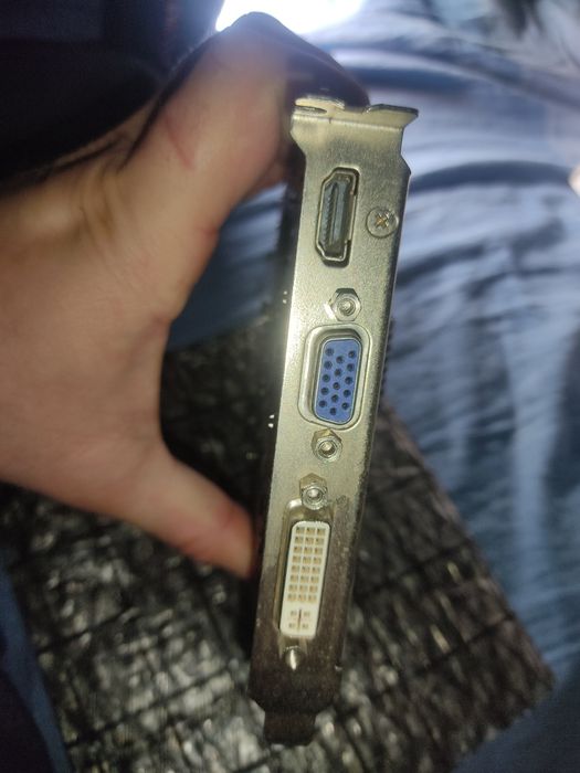 Видиокарта HD 5450, EAH4650 Radeon 1 гігабайт обслужені.