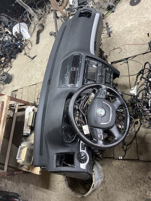 Торпеда панель безпека Шкода октавія А5 А7 Skoda Octavia A5 A7