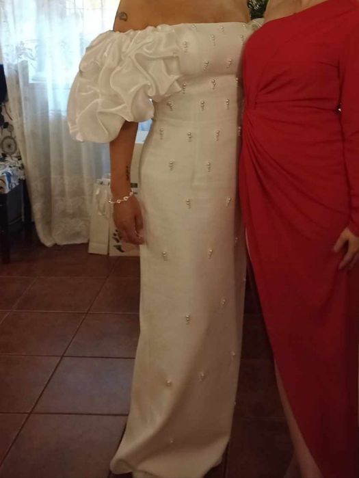 Suknia ślubna z perełkami