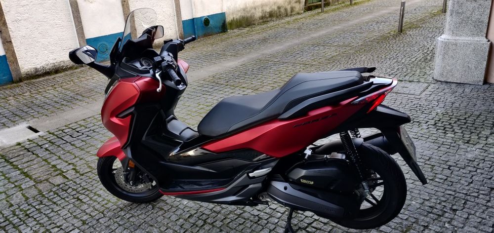 Honda Forza 125, Impeccable