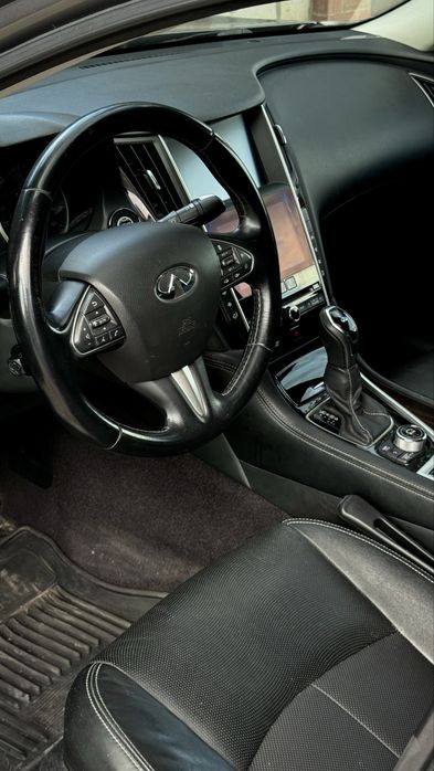 Infiniti q50 Premium 3.5 л гибрид Инфинити Hybrid
