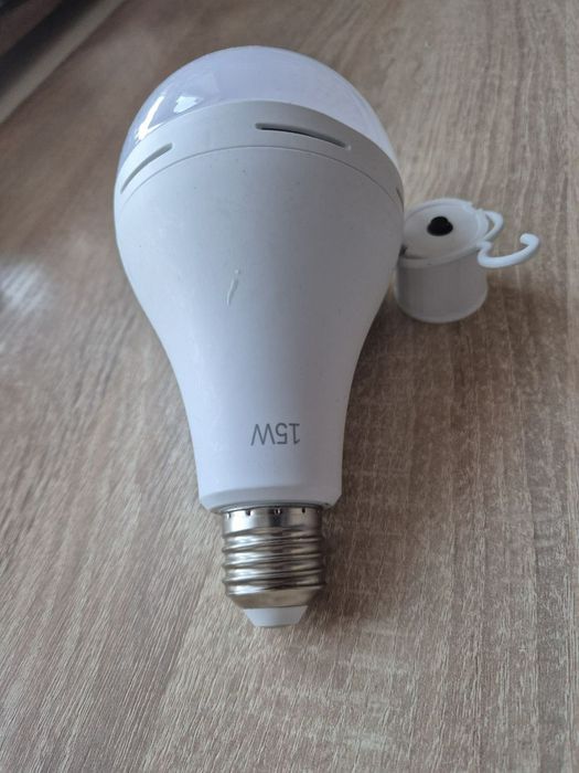 !!! Лампочки акумуляторні 15 ват. .