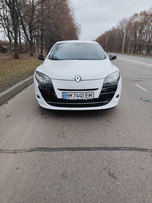 Продам Renault Megane 3 1.6 бензин 2012