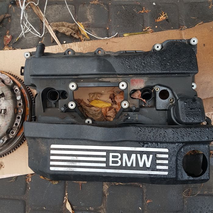 Pokrywa silnika bmw e46 lift sedan 2.0 benzyna