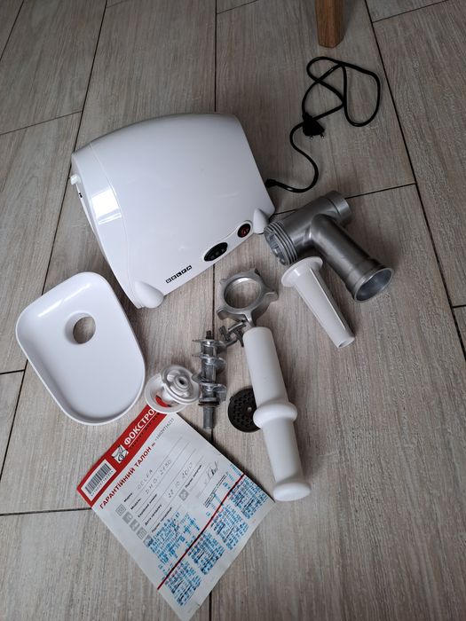 Електрична м'ясорубка Delfa DMG-2130