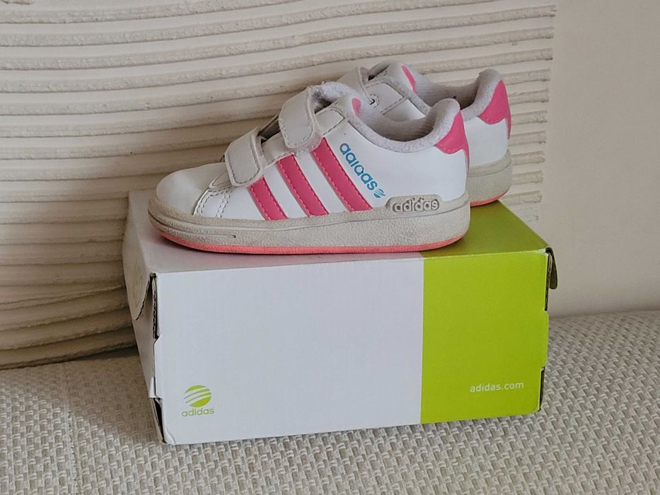 Adidas Neo rozmiar 22 Derby II cmf