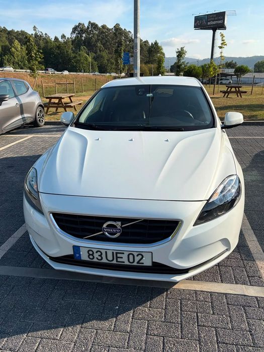 Volvo V40 D2