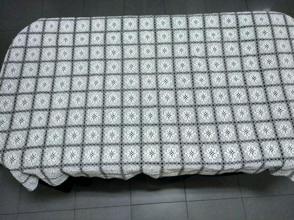 Toalha de mesa em renda (Nova)
