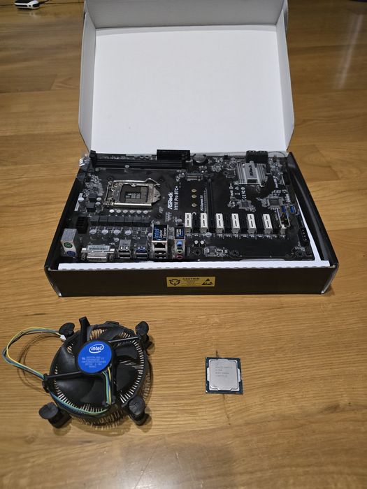 ASRock H110 Pro BTC+ komplet