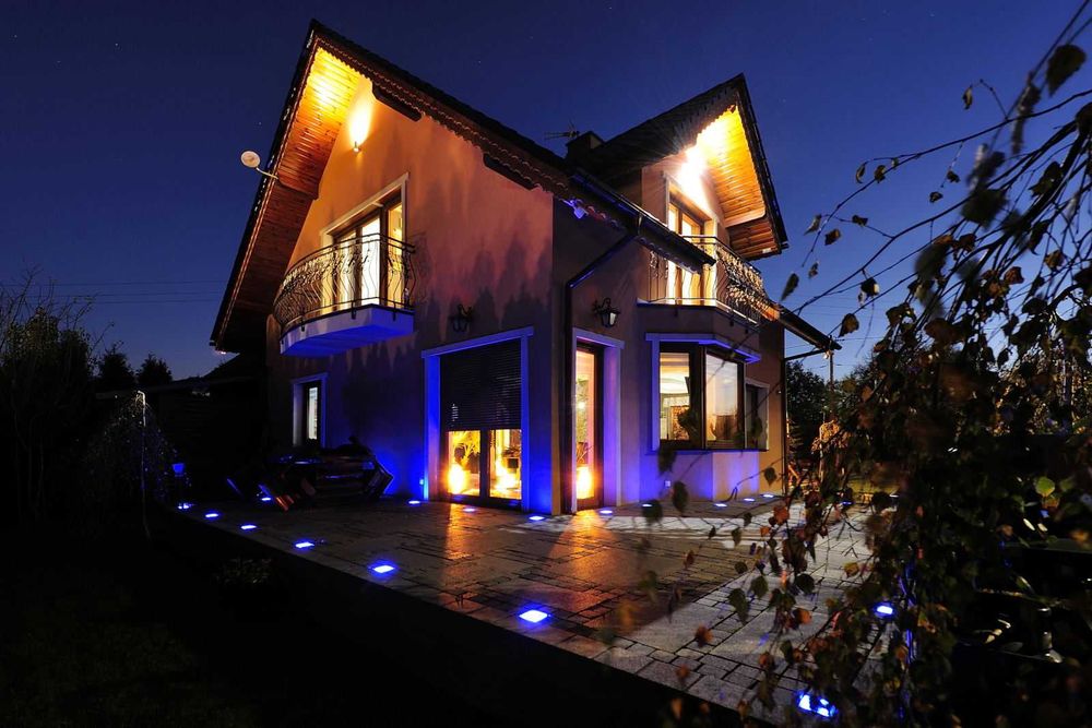 Dom na sprzedaż - wysoki standard, fotowoltaika, tereny zielone