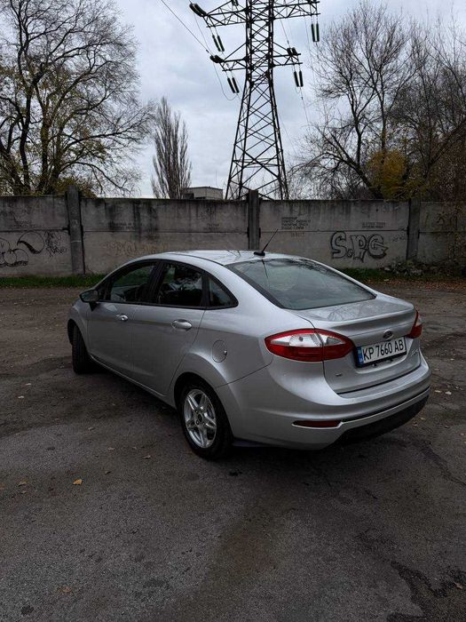 Форд фієста 2019