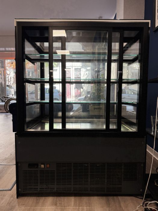 Vitrina refrigerada, café ,pastelaria