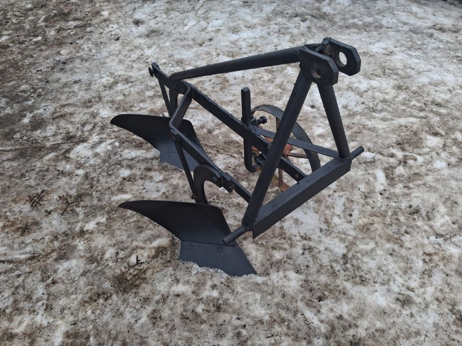 Продам плуг 2х корпусний кінний